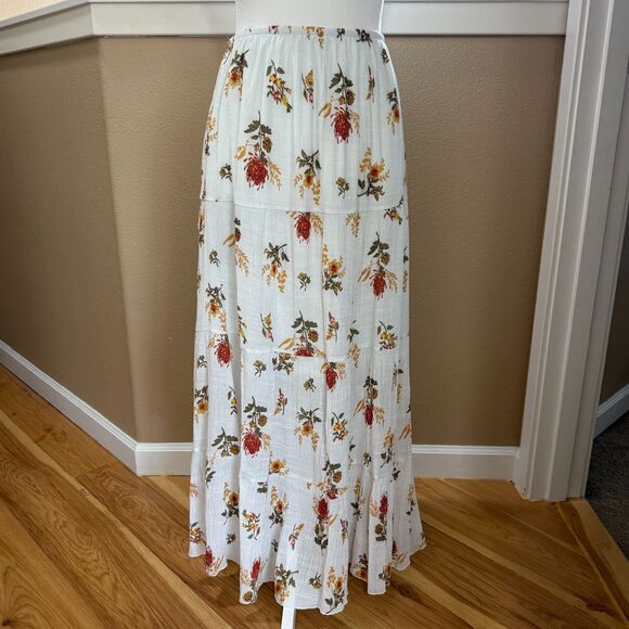 J Gee Fall Floral Tiered Maxi Skirt Sz M Cream Fairy Boho Coquette Festival - Picture 16 of 16